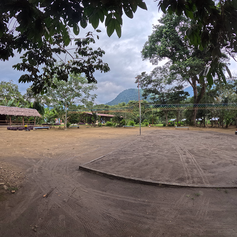 Canchas de Boli en el balneario Panki