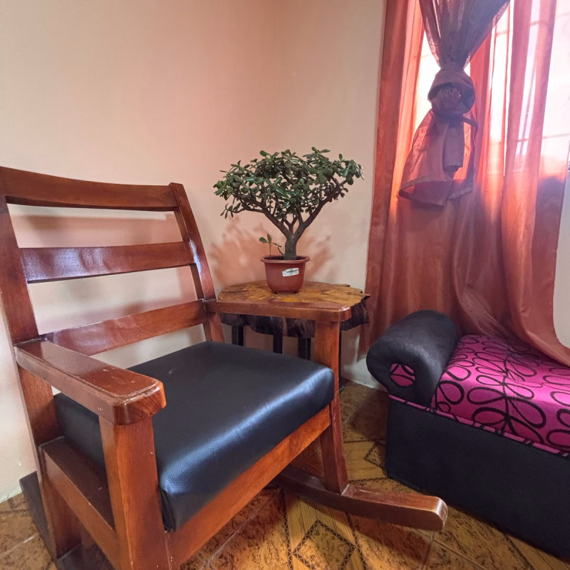 mueble de descanso en hospedaje cerro hermoso