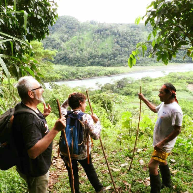 Recorrido con turistas en la cascada Cascadas Umpuankas
